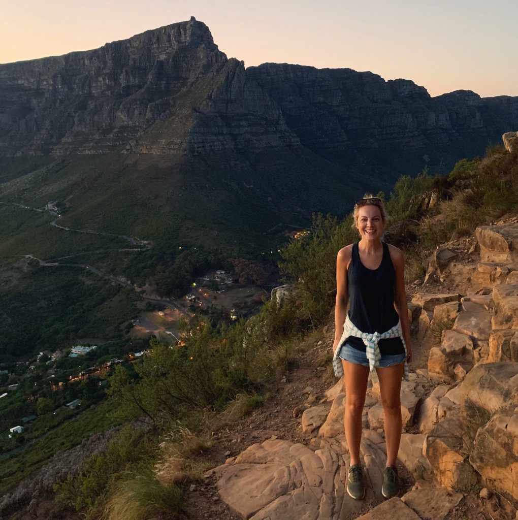 Faraway in Cape Town - sunrise on Lion's Head